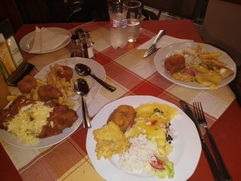Piroska Cafe and Restaurant