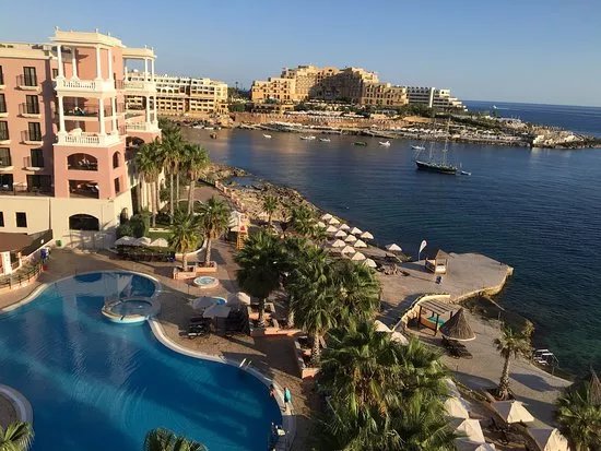 The Reef Club at Westin Dragonara