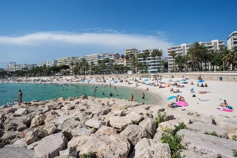 Art Deco Luxury Apartment with Breath Taking View on Cannes Bay by Olidesi