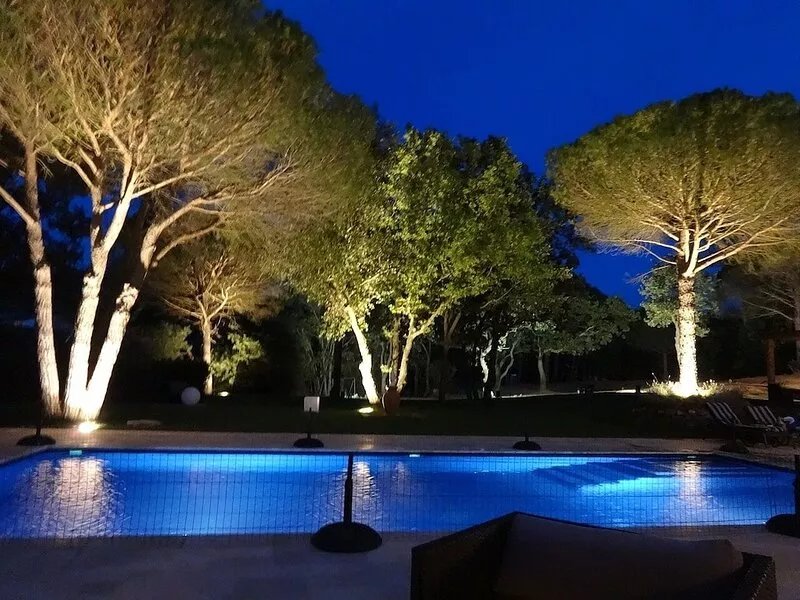 St Tropez, gorgeous 7,5 bedr. Villa , 6000m2 park, 8 min to Club 55 &Indie Beach