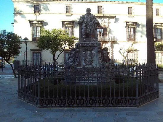 Monumento Al Marques De Casa-domecq