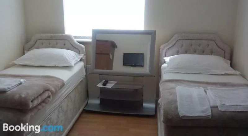 B&B 51 Cherry Avenue