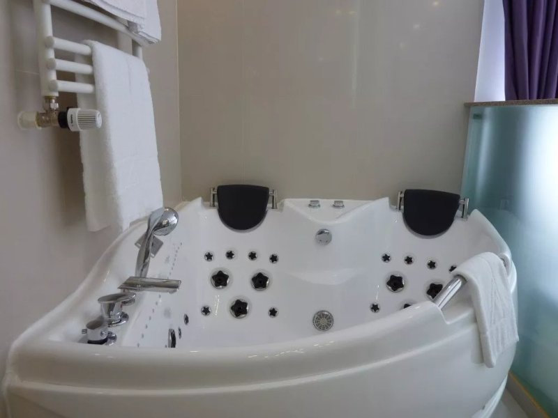 Honeymoon Hotel