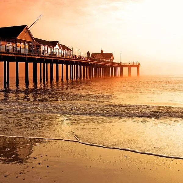 The Pier - luxury hotel style, central apartment with fantastic sea views