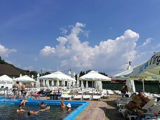 Strand Cu Apa Sarata