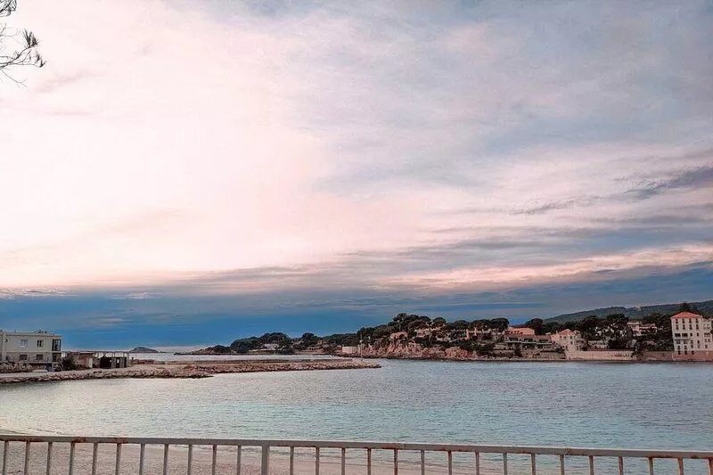 -Villa les Mouettes- Private access to Bandol's most beautiful beach