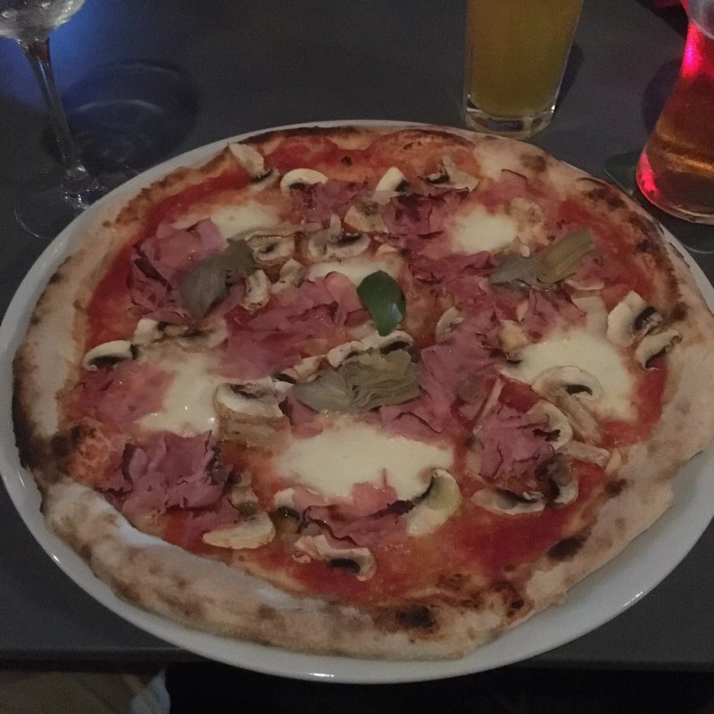 La Taverna Ristorante Pizzeria