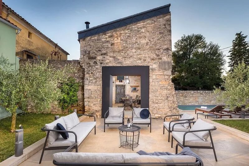 Villa Vira - modern Istrian Villa with pool near Poreč