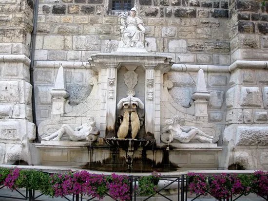 Torre e Fontana della Palata