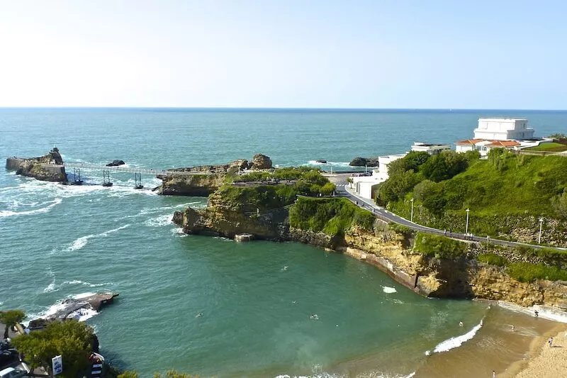 Lovely cottage T 3, Biarritz center, private garden, very quiet, south