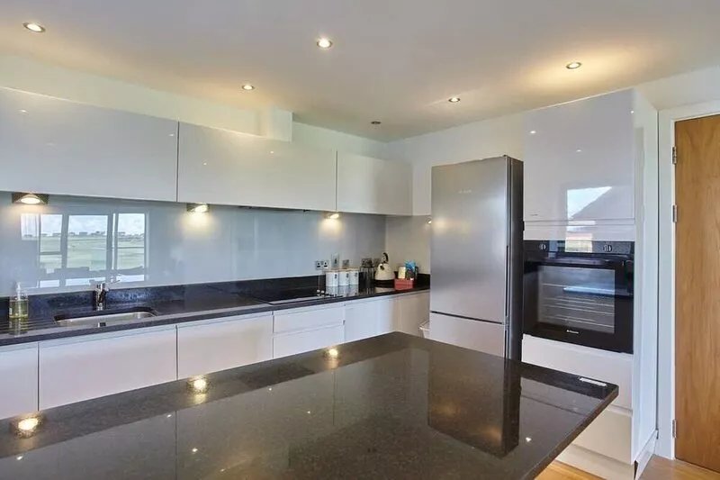 Apartment, Sea Views, 5 mins Walk to Fistral