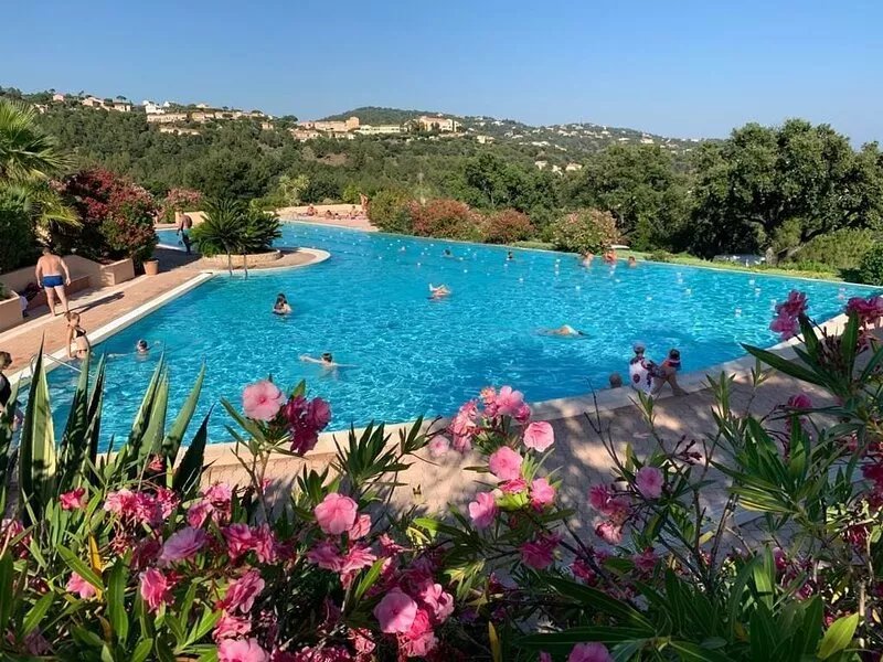 Lovely Mazet in Les Issambres, air-conditioned and sea view.