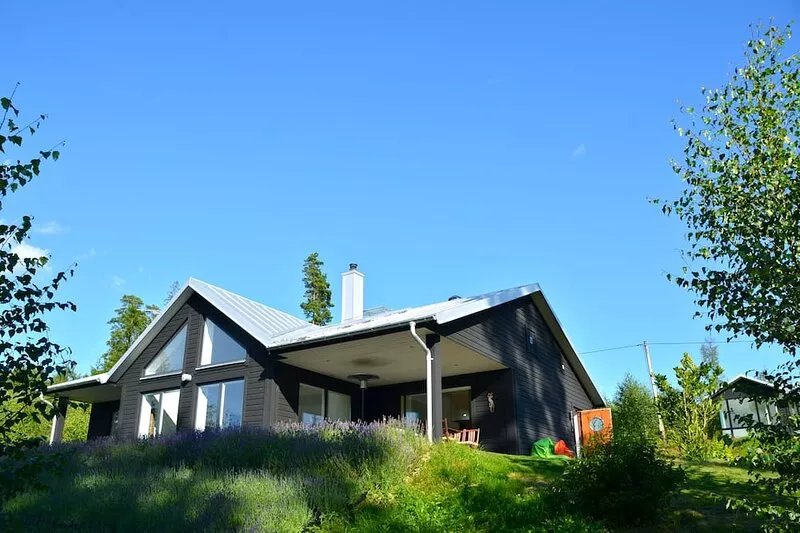 Luxury summer house on Bolmsö, private location.