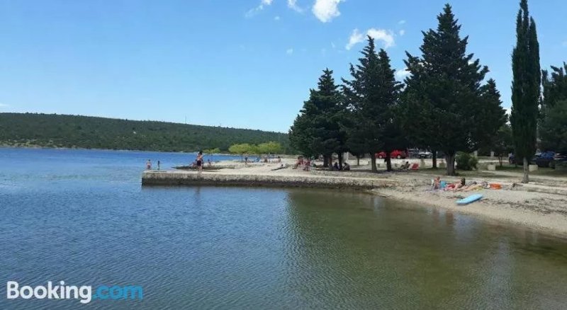 Apartmani Tokic-Basic