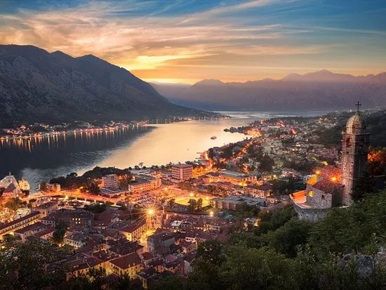 Walking tour of Kotor with Ivana