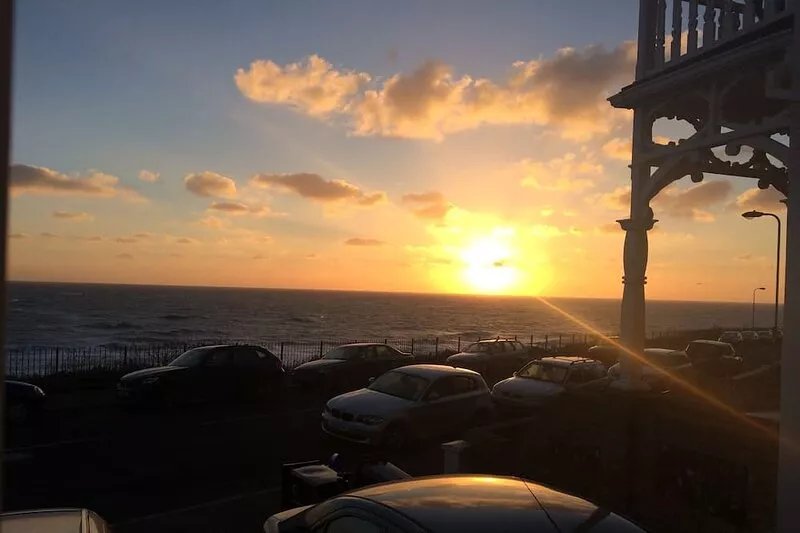 Broadstairs Apartment With Sea Views