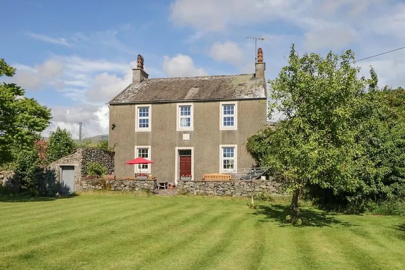 BECKSIDE FARM, family friendly, with a garden in Millom, Cumbria