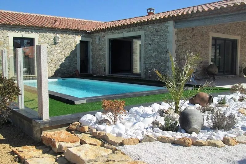 Recent villa in the heart of the Minervois / Private swimming pool / Air
