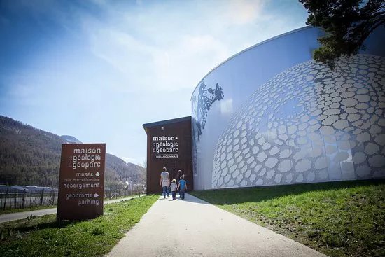 Maison de la Geologie et du Geoparc