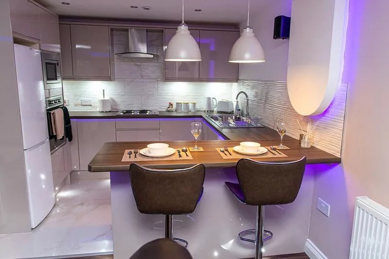 Optimal Apartments - Superior Jet Hot Tub Suite
