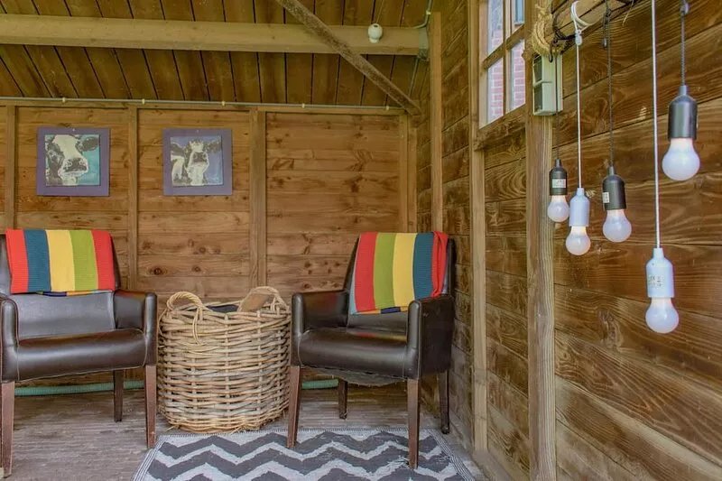 Child friendly detached villa with hot tub