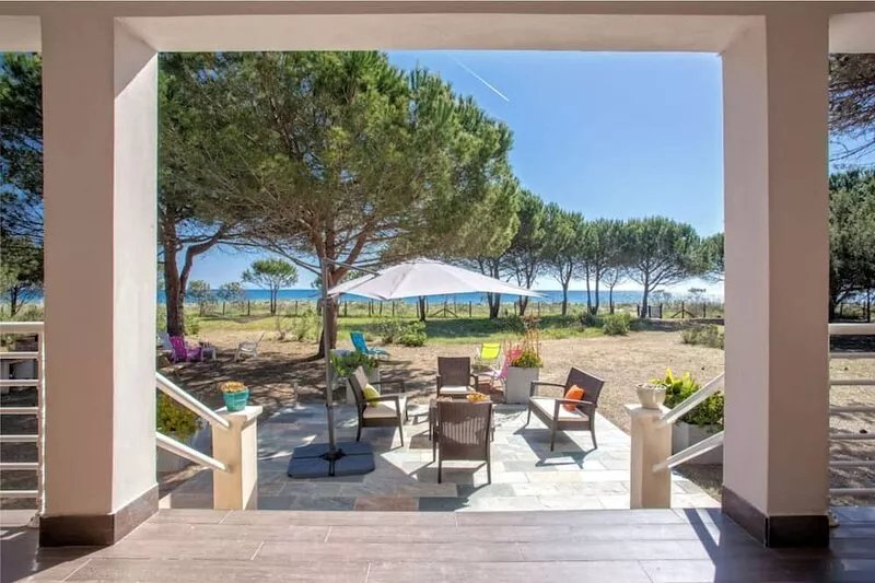 villa feet in the water / gite 3 stars