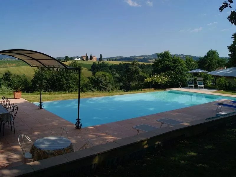 Swimming pool, wellness and relax in the hills of Bologna