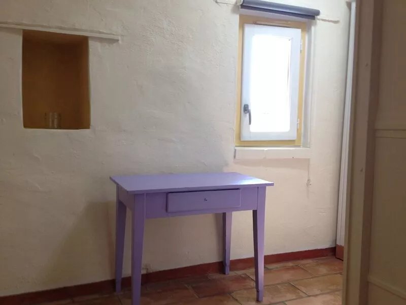Near Uzès, a village house with authentic charm and completely renovated
