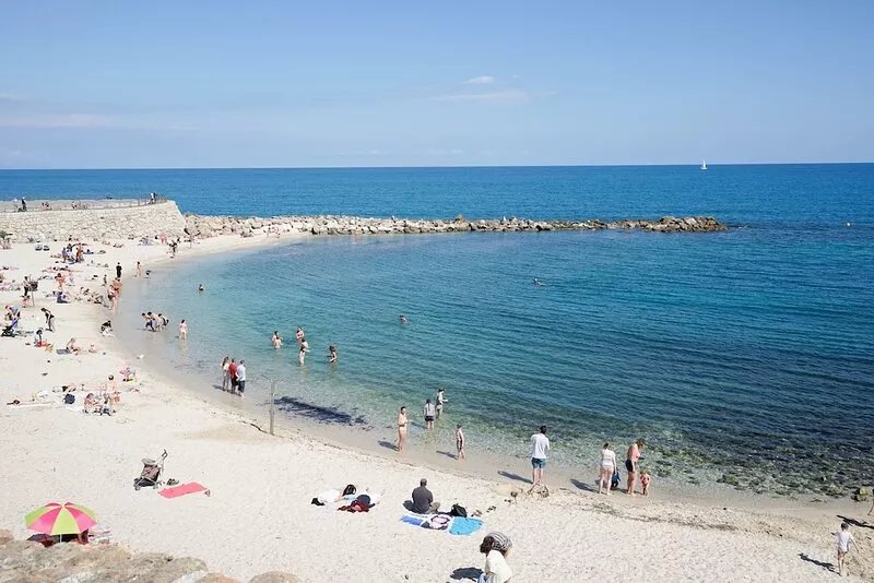 In the land of sun, sea and artists.
