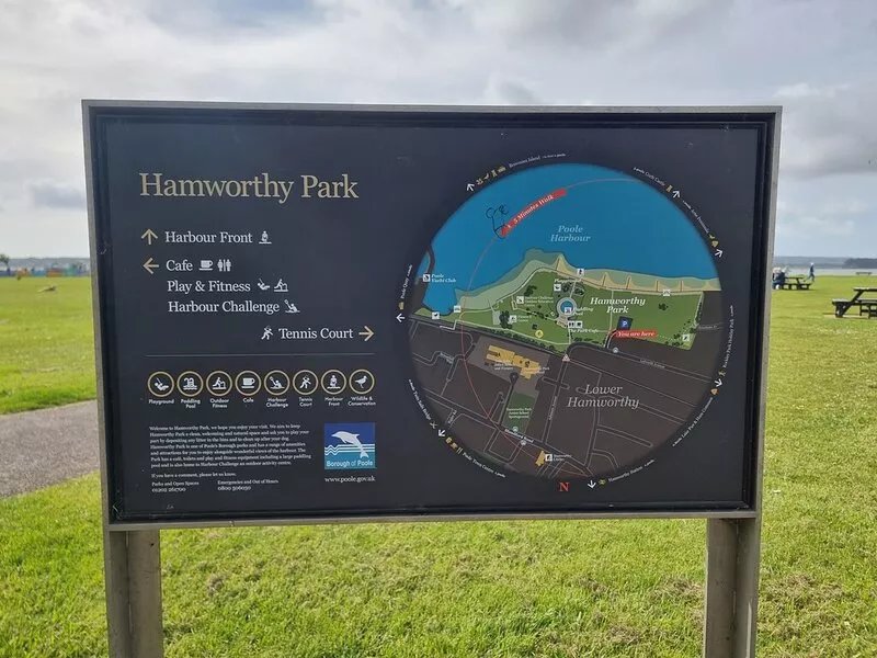 Poole, Holes Bay Harbour Nature Reserve - 'Right' next to the water :-) Sleeps 3