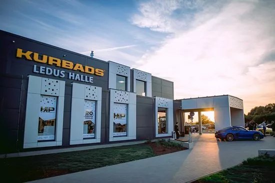 Kurbads Ledus Halle