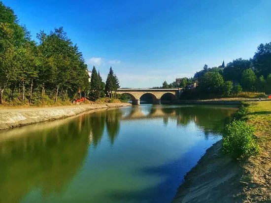 Passeggiata attorno al lago
