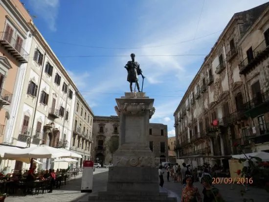 Statua di Carlo V