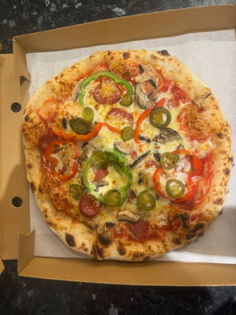 Calzonetti Artsian Pizzeria