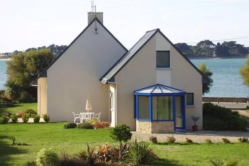Charming new modern house, ideal for 2 persons 30m from the sea