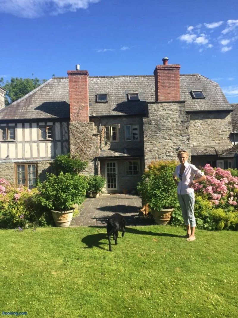 Lower House Farm B&B