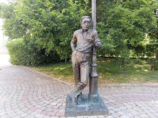 Szabo Lorincz szobor