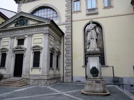 Statua di Federico Borromeo