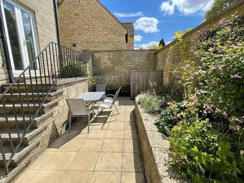 Cotswold Holiday Accommodation in beautiful Northleach