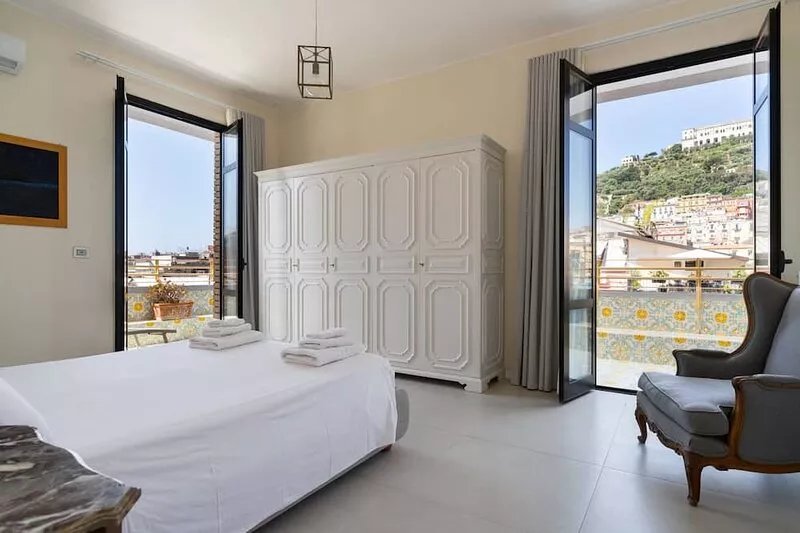 My Loft in Naples, located in the city center with big terrace