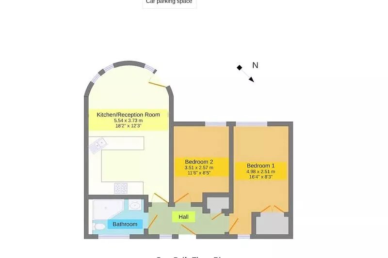Sea Drift enjoys a lovely coastal location, situated just 200 yards from the