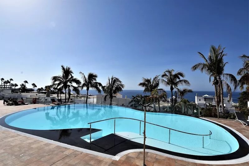 Fantastic Sea View, Set In The Best Puerto Del Carmen Complexes, Privately Owned