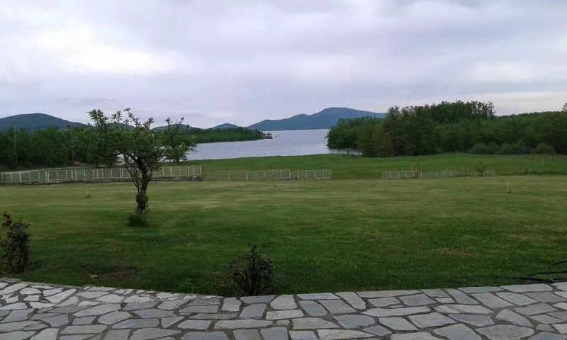 Guesthouse Paralimnia