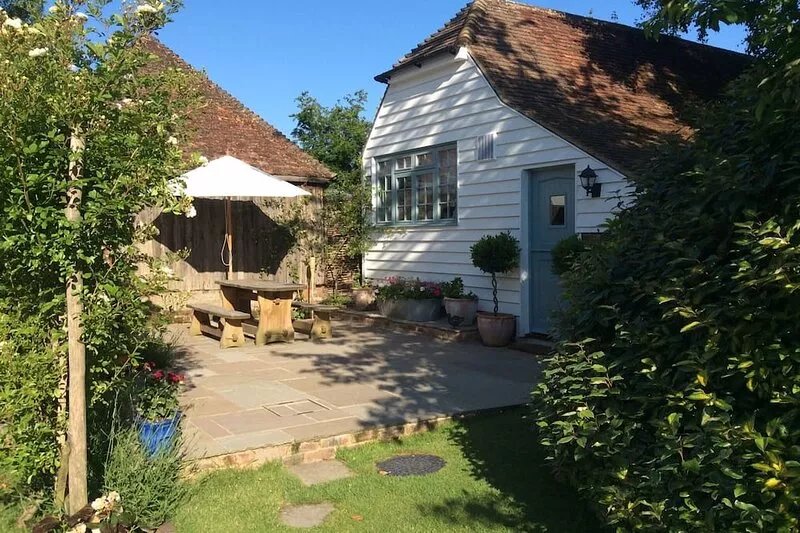 Peaceful, Picturesque And Stylish Property In A Traditional Converted Barn