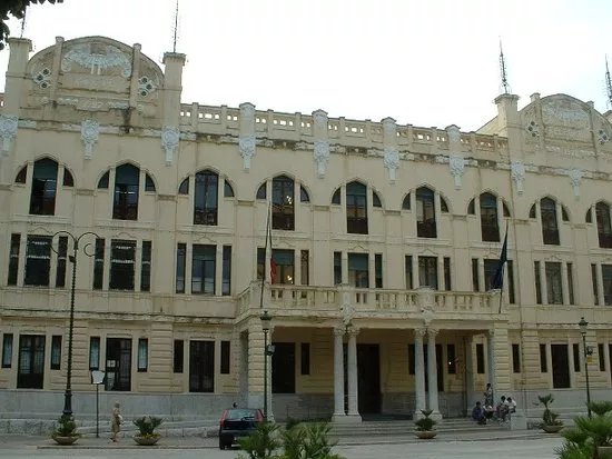 Palazzo delle Poste E Telecomunicazioni
