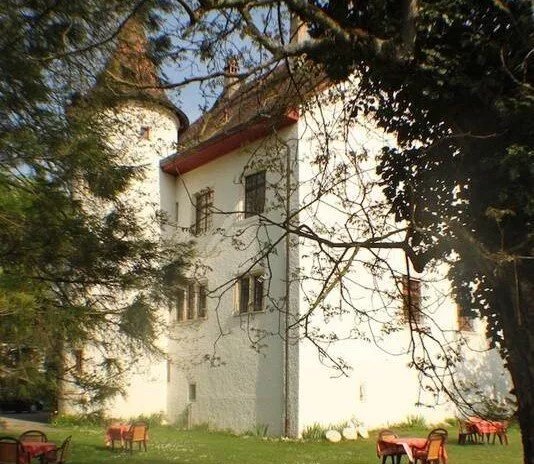 Chambres D'hôtes du Château De Domont