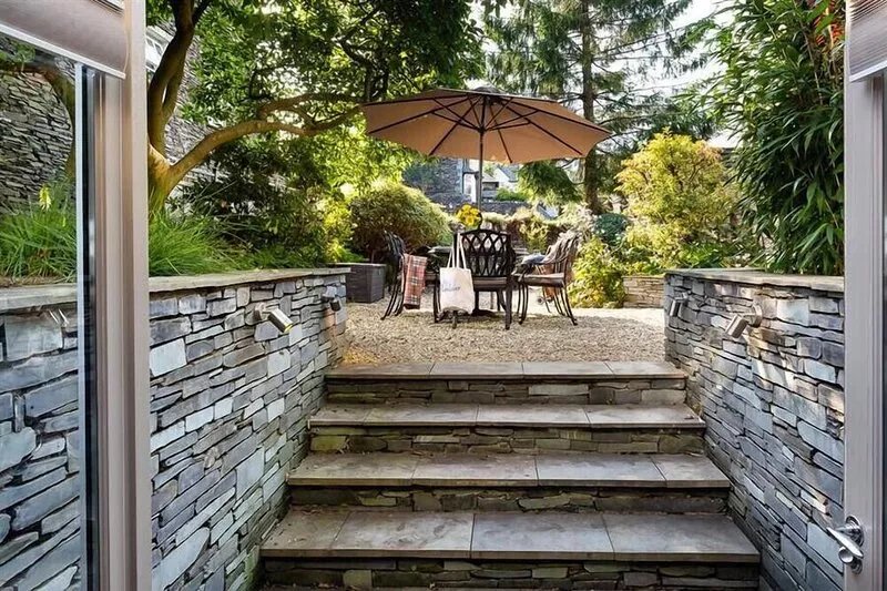 ARCHIE'S, pet friendly, with a garden in Ambleside