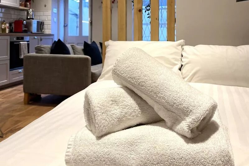 Stylish Studio Apartment in Clifton Village