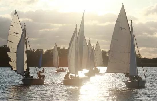 Zeilschool en Surfschool Neptunus