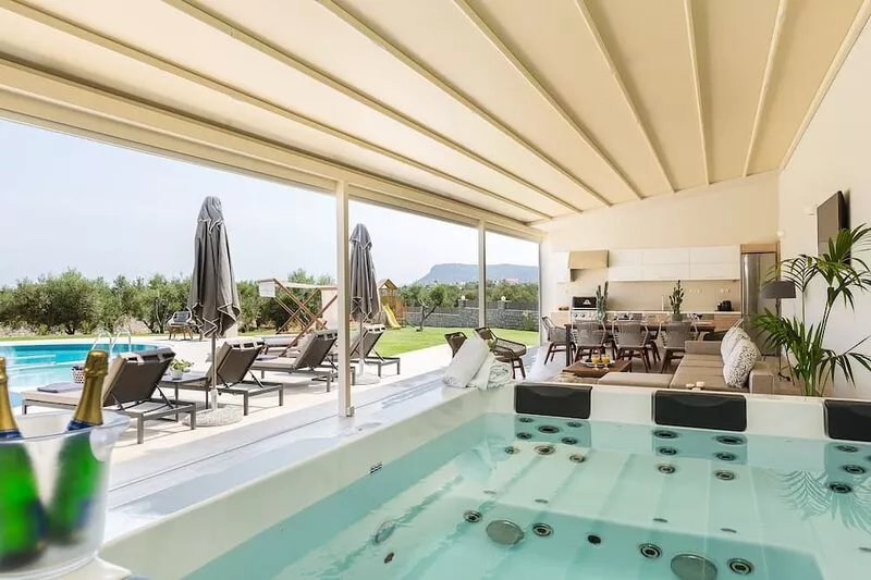 Aelia Residence, Wellness & Leisure with 100m² Heated Pool, Whirlpool, Sauna&Gym